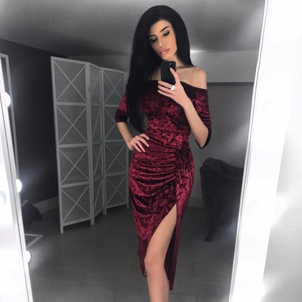 Бархат и бордо - самое шикарное сочетание! Согласна 