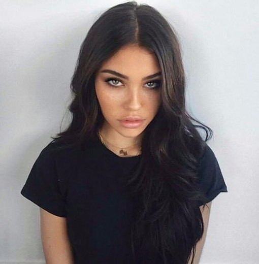 Много нас, темноволосых