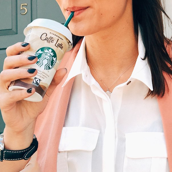 Лучший кофе Starbucks и свежее молоко от Arla Foods = 