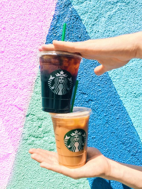 Колд Брю вернулся — и не один, а с другом!  Приветствуем Колд Брю и Ванильно-Сливочный Колд Брю во всех кофейнях!