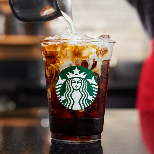 Орехово-сливочный и такой насыщенный: #КолдБрю на миндальном молоке с ореховым сиропом.