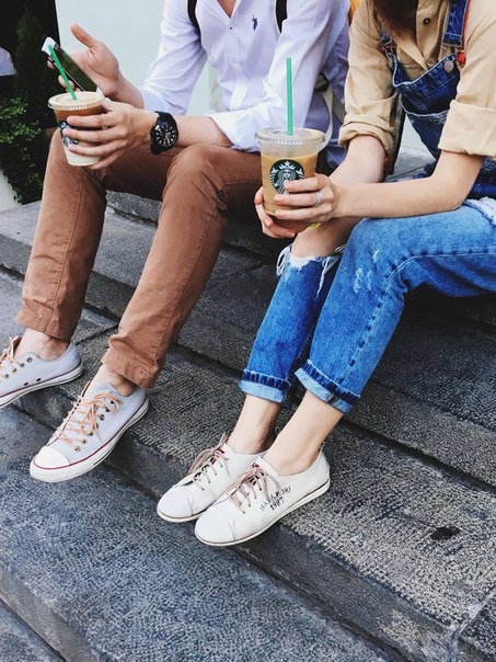 Друзья по кофе неразлучны 