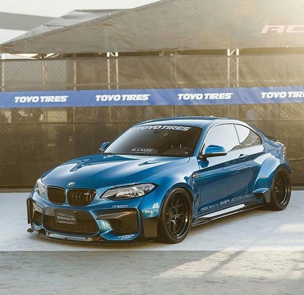 #BMW M2