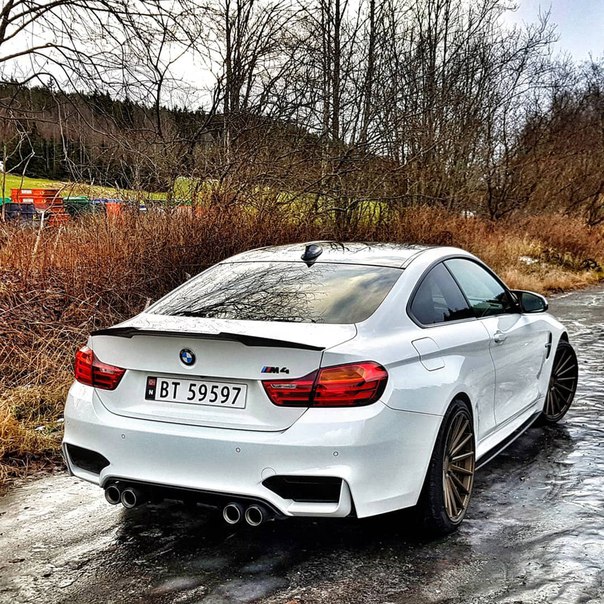 #BMW M4