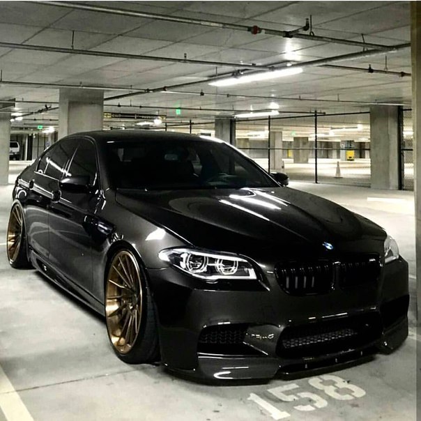 #BMW M5 F10 