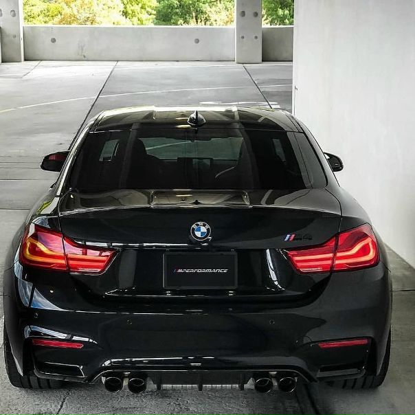 #BMW M4