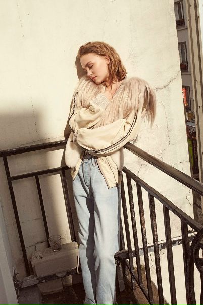 Искренних любят, но обманывают.