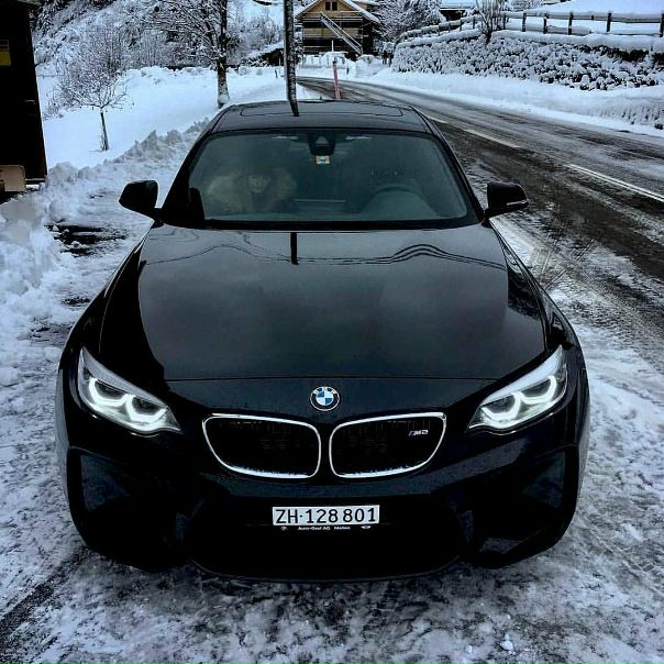 #BMW M2