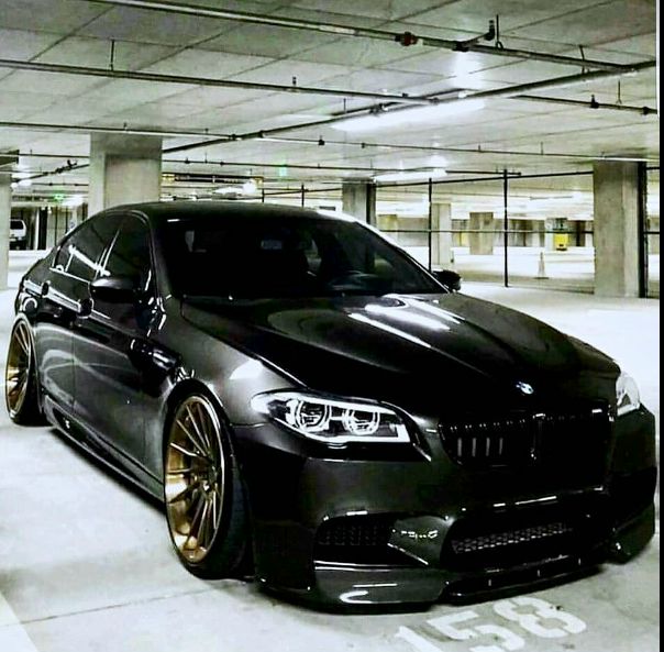 #BMW M5 F10 