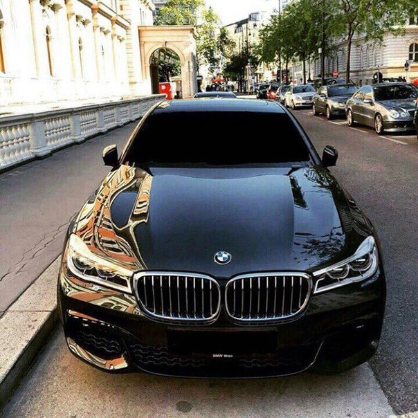 #BMW 7 