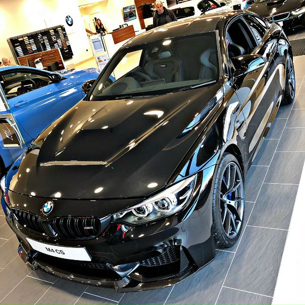 #BMW M4 CS 