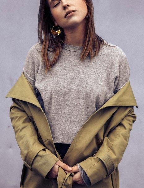 Одиночество тяготит. И люди тоже. 