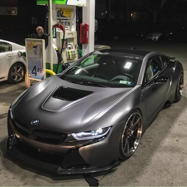 #BMW i8 